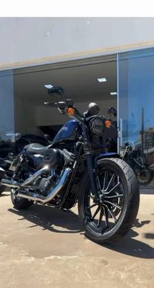 HARLEY-DAVIDSON SPORTSTER XL 883N IRON 
